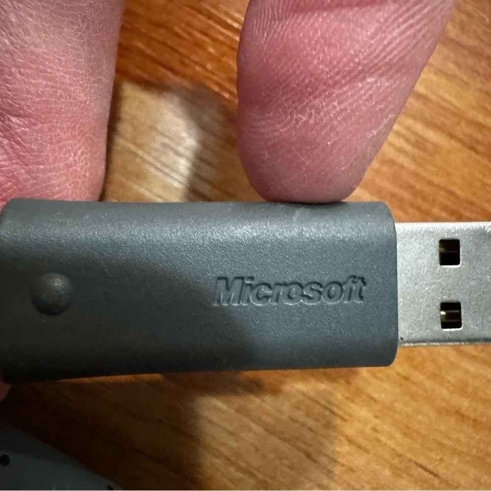 Microsoft Xbox 360 Play and Charge Cable OEM White & Gray No Battery Tested